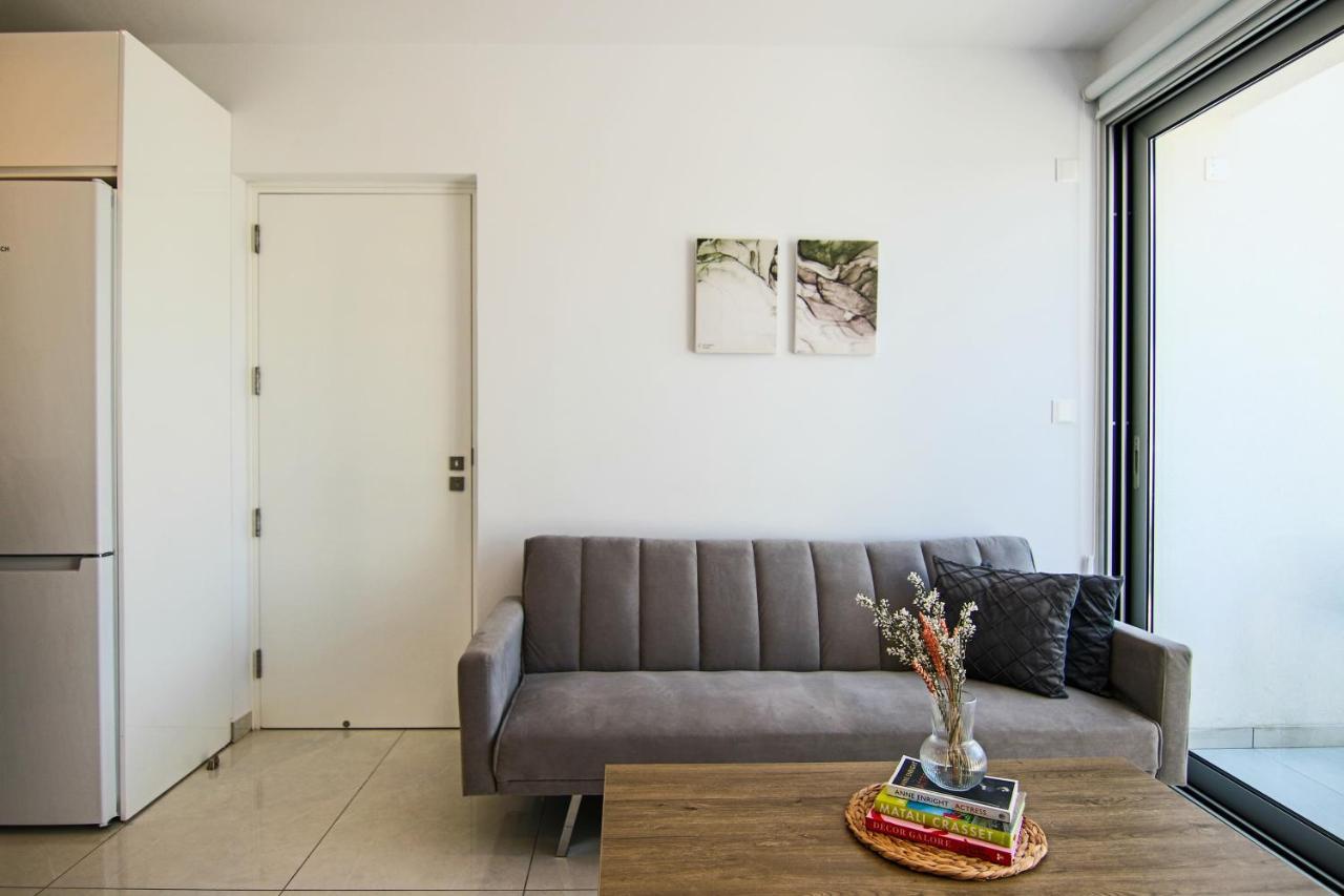 Ferienwohnung Phaedrus Living - Seaside Executive Flat Harbour 207 Paphos Exterior foto